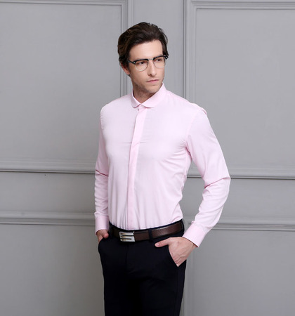 粉色长袖男衬衫定制暗扣衬衣小圆领